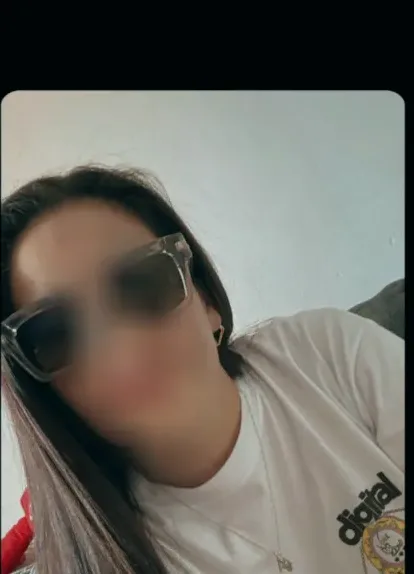 Astrid, 34