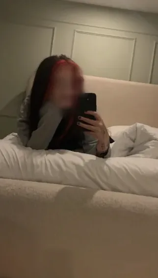 Camilla, 20