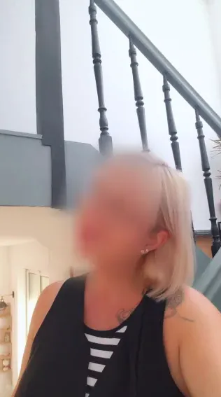 Charlotte, 37