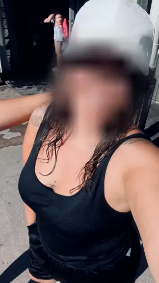 Kamilla, 34