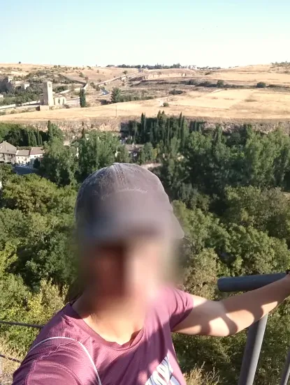 Zeynep, 40